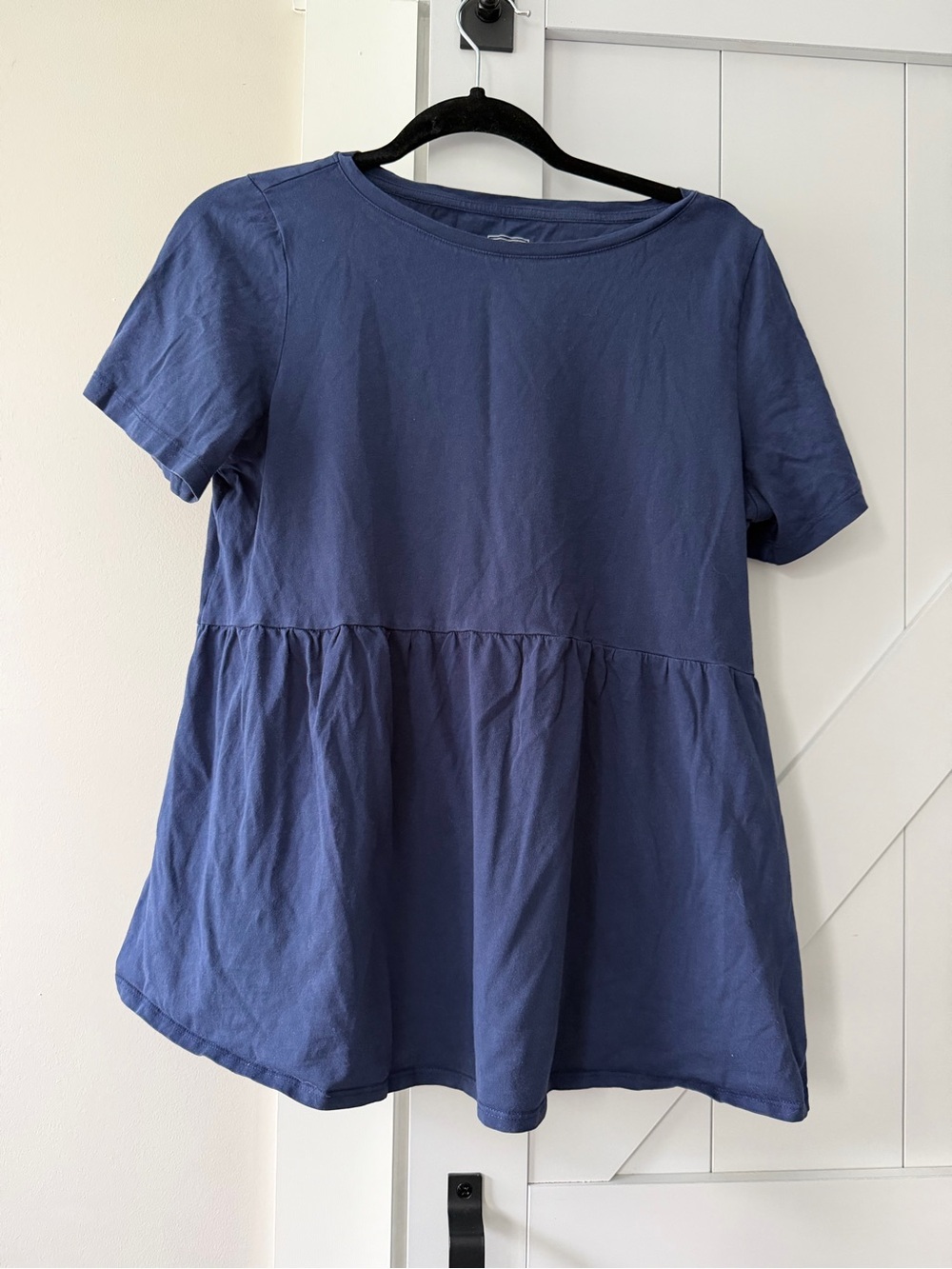GAP Short Sleeve Maternity Peplum Tee in Navy Blue